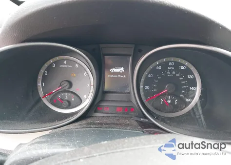 2015 Hyundai Santa Fe Sport 2.4L z USA, uszkodzony, nr VIN 5XYZU3LB5FG283637